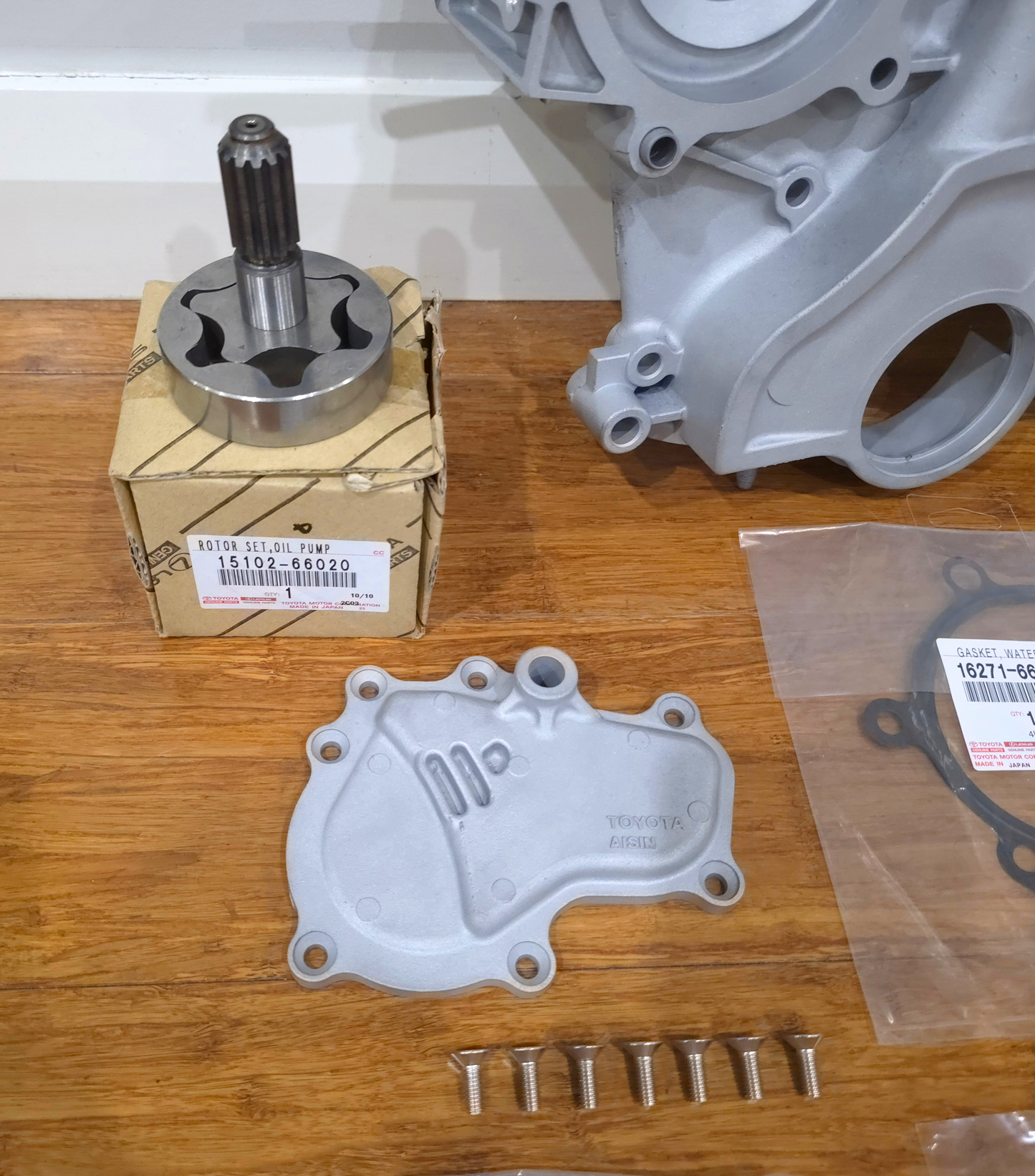 1FZ-FE TIMING COVER / OIL PUMP HOUSING WITH NEW GEARS AND SEALS
