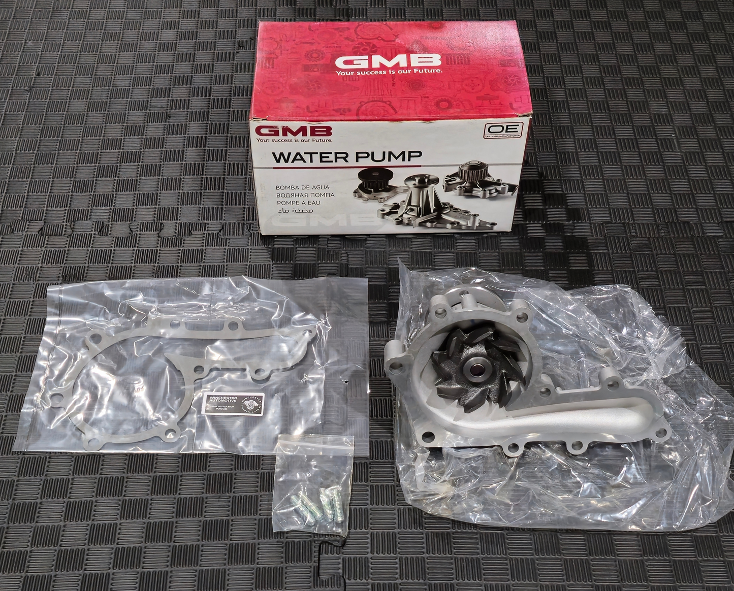 GMB GWT-91A WATER PUMP - TOYOTA 1PZ / 1HZ / 1HDT
