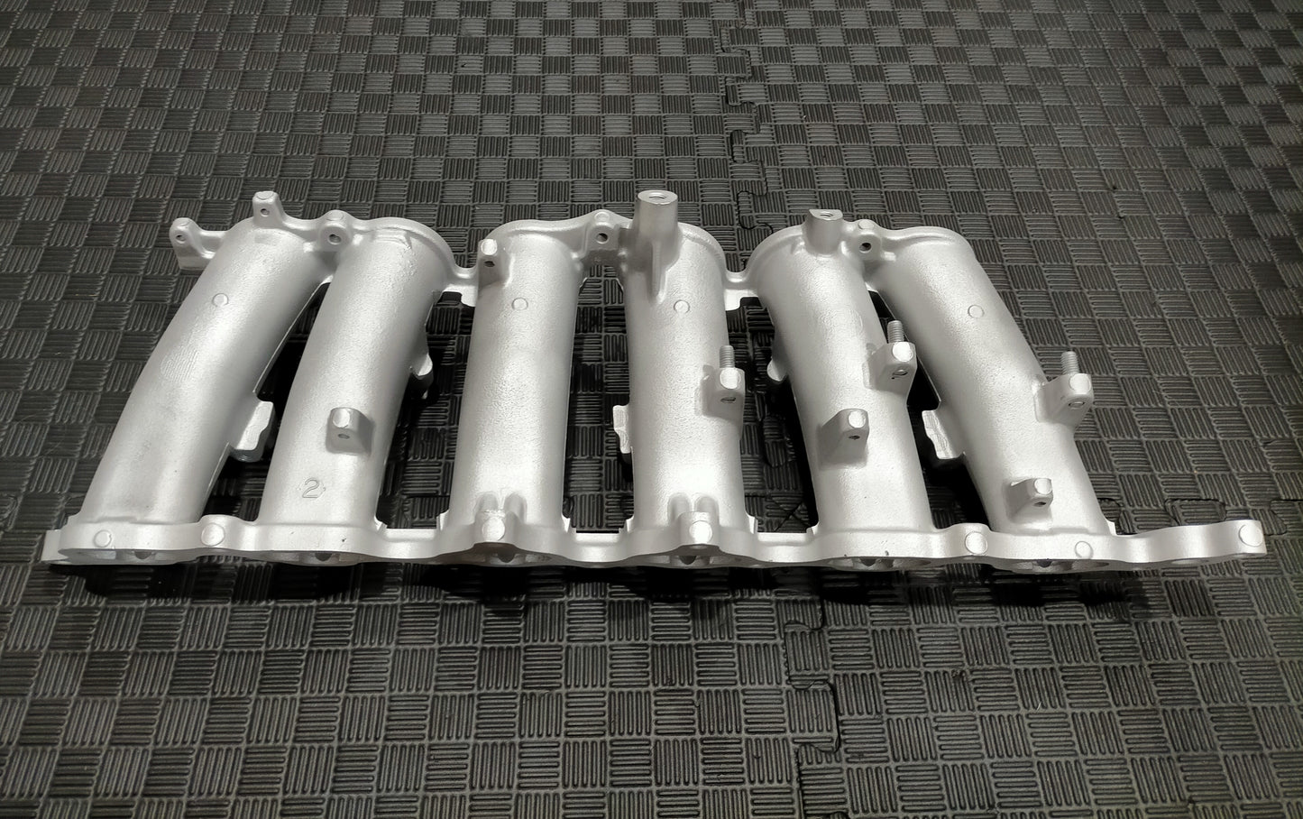 2JZ-GE INTAKE MANIFOLD RUNNERS. MEDIA BLASTED